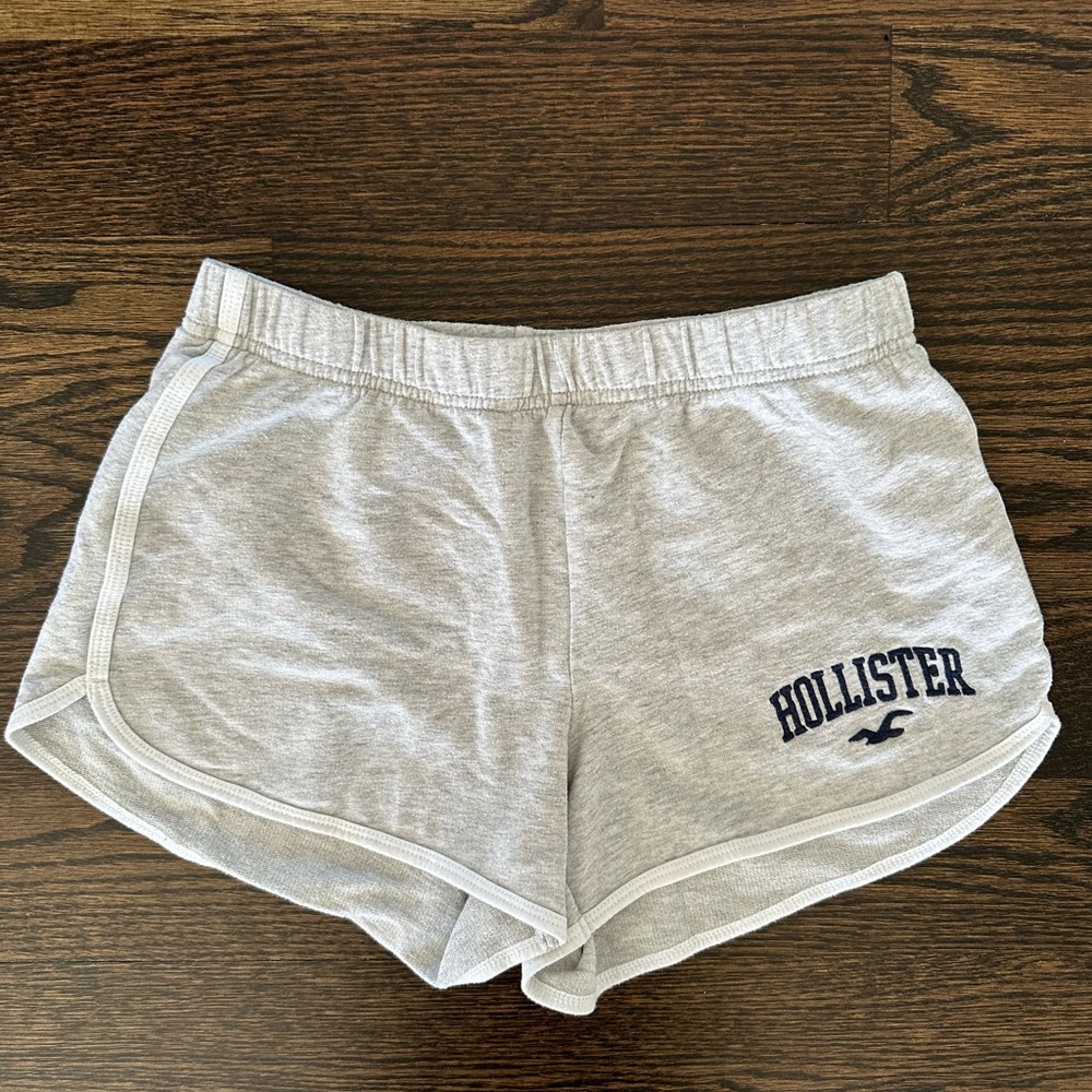 Hollister logo jersey high-rise short-short. Sz XS